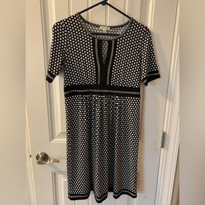 Like new Max Studio black and white dress. Size small